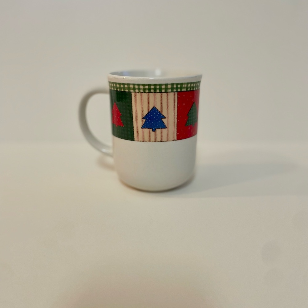 Vintage Oneida Holiday Patchwork Mug